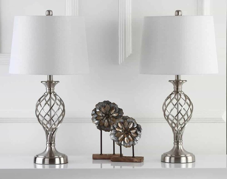 LATTICE URN TABLE LAMP