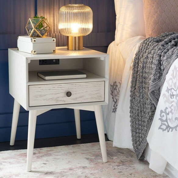 SCULLY NIGHTSTAND W/ USB